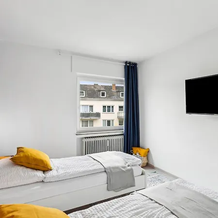 Moderne, Zentrale Und Gemuetliche Apartamento