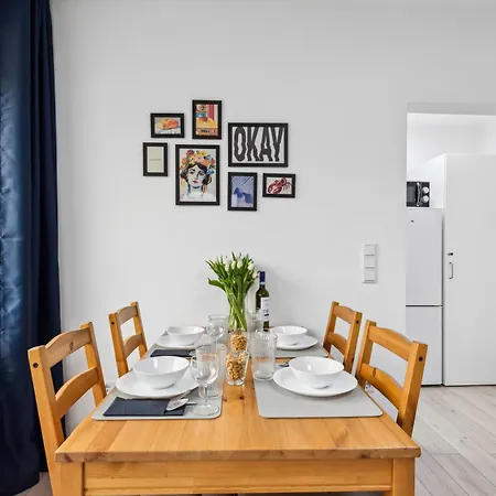 Moderne, Zentrale Und Gemuetliche Coblença