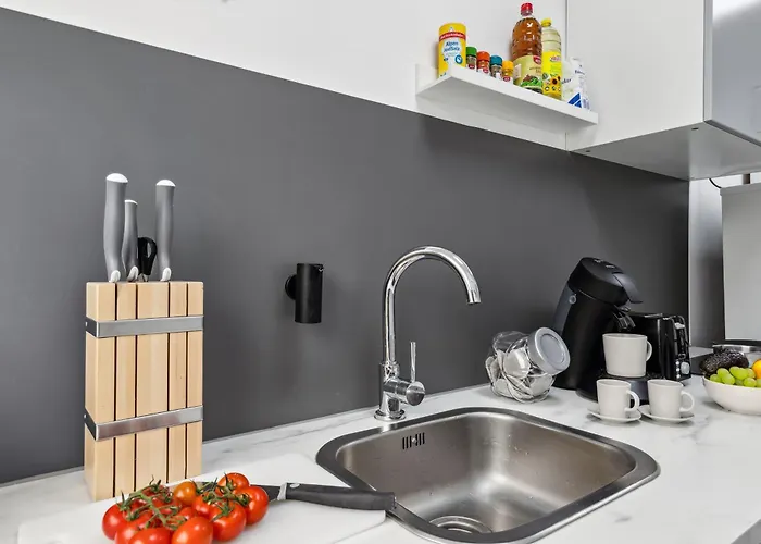 Lägenhet Moderne, Zentrale Und Gemuetliche